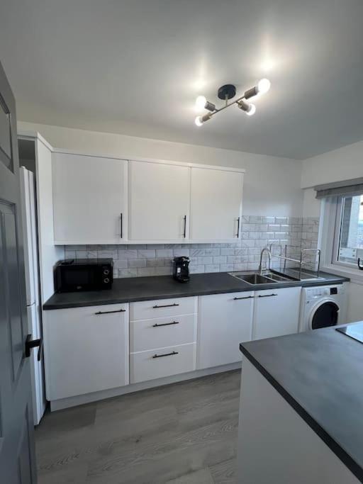 Stunning 2-Bed Apart In The Heart Of Aberdeen* Eksteriør billede